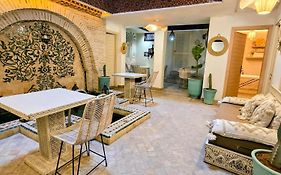Riad Hajar '